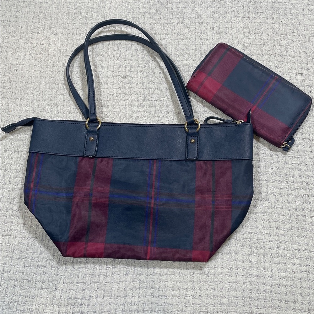 Tommy Hilfiger Plaid Navy Nylon Ivy Zip Top Handbag Tote & Matching Wallet - Picture 4 of 16